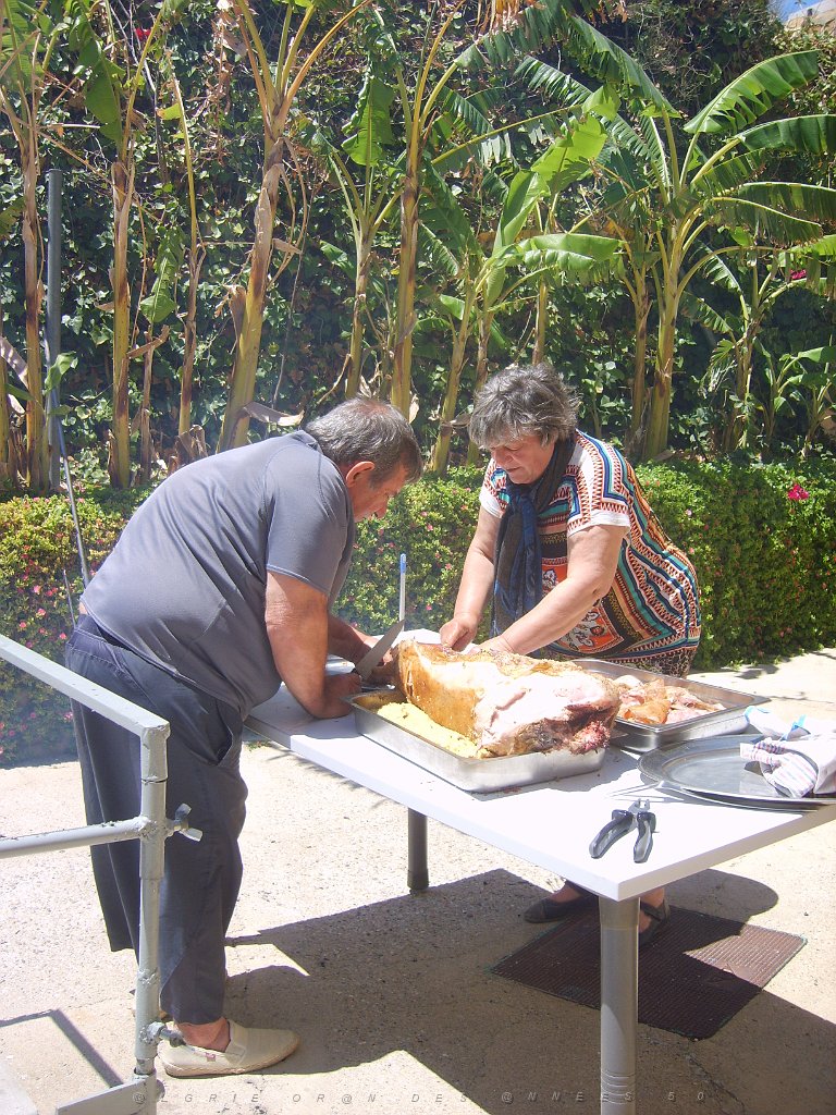 UN MECHOUI AVEC LES AMIS PN D ANDALOUSIE 9 05 2013 A MOJACA (44).JPG -  